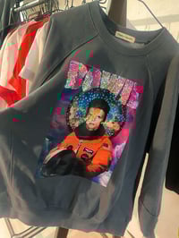 Image 4 of Suadoiro bordado a man. BOWIE GRIS. Talla XL/2XL. En STOCK!
