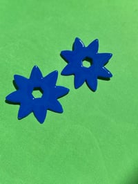 Image 4 of Sunny (Click For More Colors) 