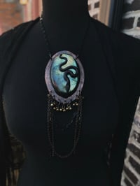 Image 4 of Empress statement piece 
