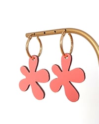 Image 10 of Boucles d'oreilles "Nerina" en cuir upcyclé 