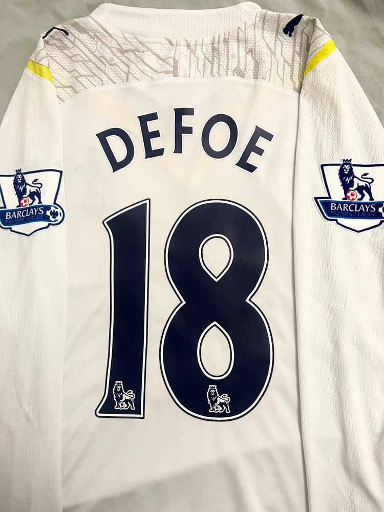 Image of PRE ORDER: Tottenham Hotspur “DEFOE 18” 2009/10 Home Long Sleeve Shirt + PL patches (L)