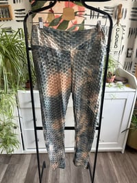 Image 3 of 2 pieces fashion Nova dye set