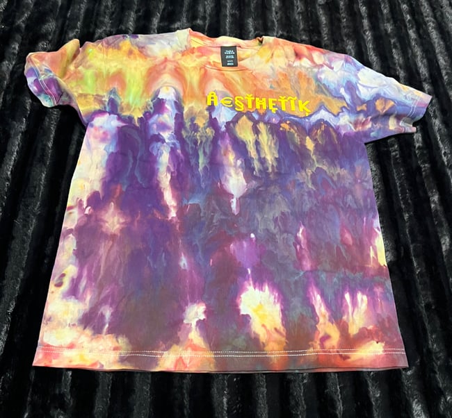 ICE DYED T-SHIRT (Volcanic Eruption)