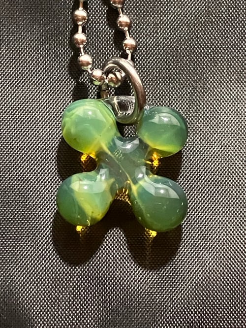 Image of mini green clover