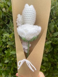 Image 5 of small crochet flower bouquets (more colour options)