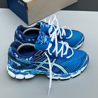 Image 4 of size: us8W uk6 eu39.5 cm25 