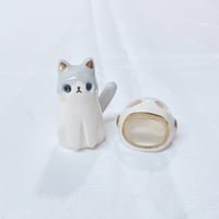 Image 3 of Gray And White Cat With Astronaut Helmet Ceramic Figurine 