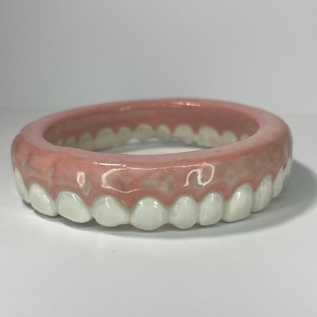 Teeth Bracelet Five - 7.75 in Inner Diameter