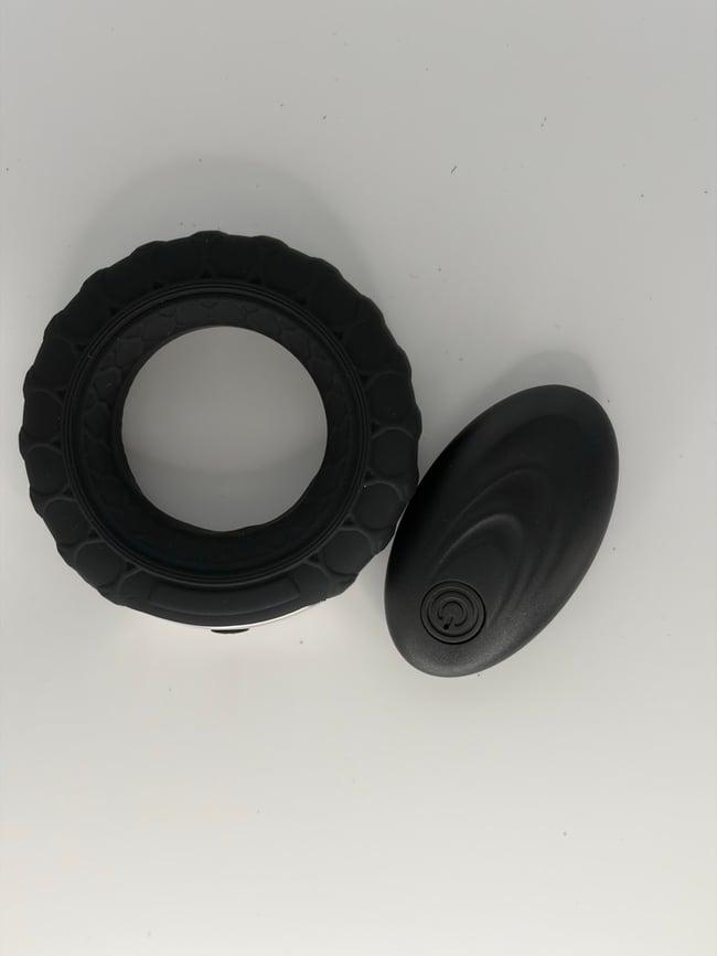 Vibrating cock Ring (remote controlled)