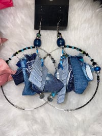 Image 3 of Large hoop given him the blues 