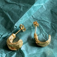 Image 5 of Uisce Snug Hoops in Gold Vermeil. 