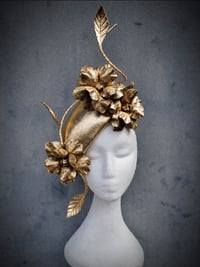Image 1 of 'Rosalie' in Gold