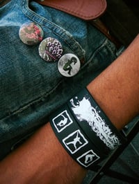 Wristband pin pack