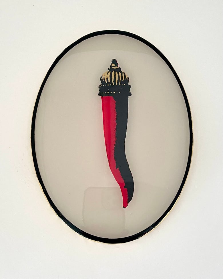 Image of Cornicello Oval White/Black/Red