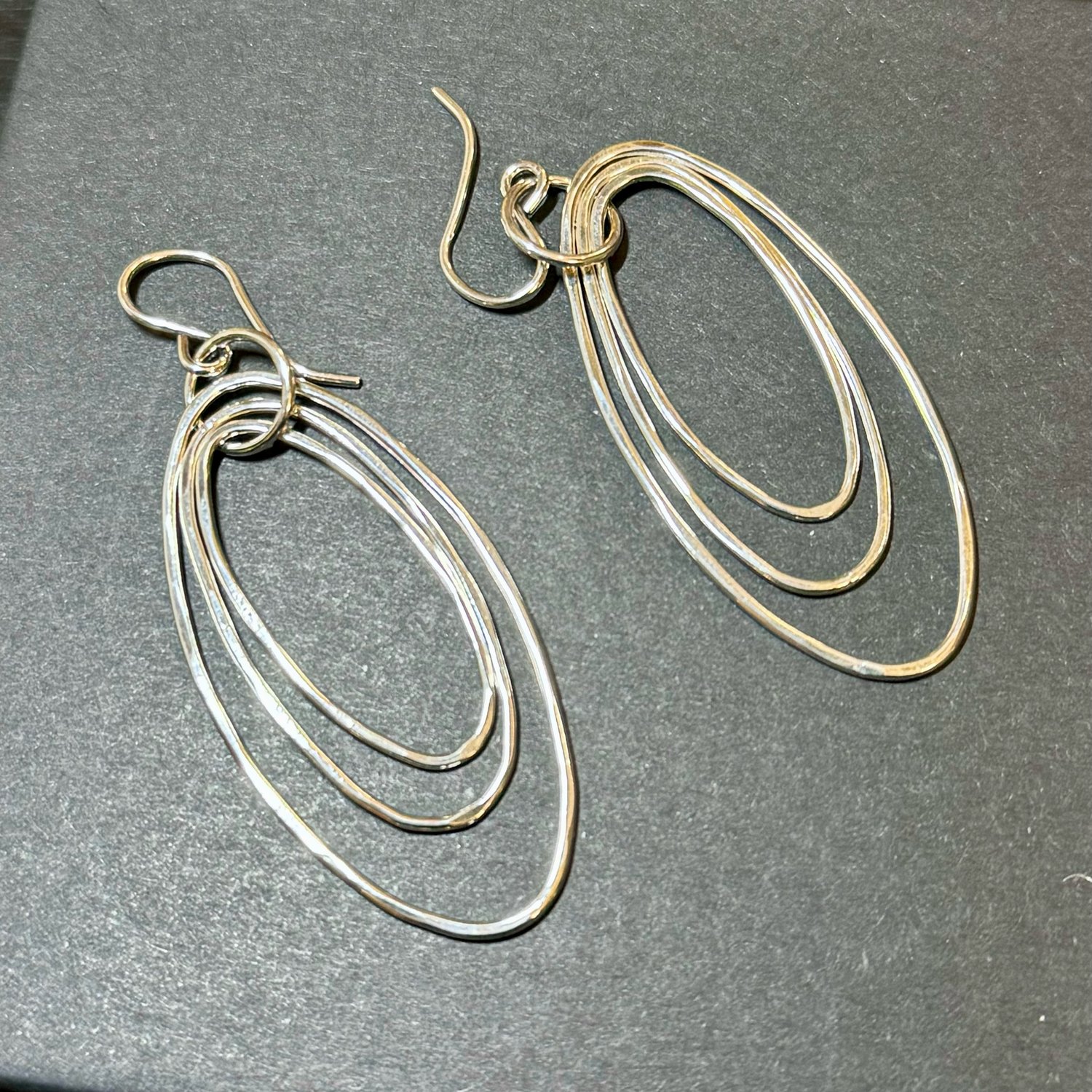 Image of Oval Looped