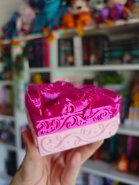 Image 4 of Joyero rosa dragones in love