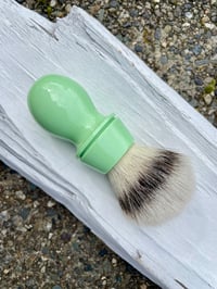 Image 4 of Retro Mint