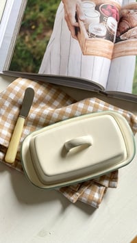 Image 1 of Beurrier en métal émaillé