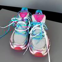 Image 3 of size: us8.5 uk6.5 eu40 cm25.5