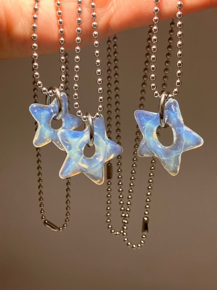 Image of opaline stars