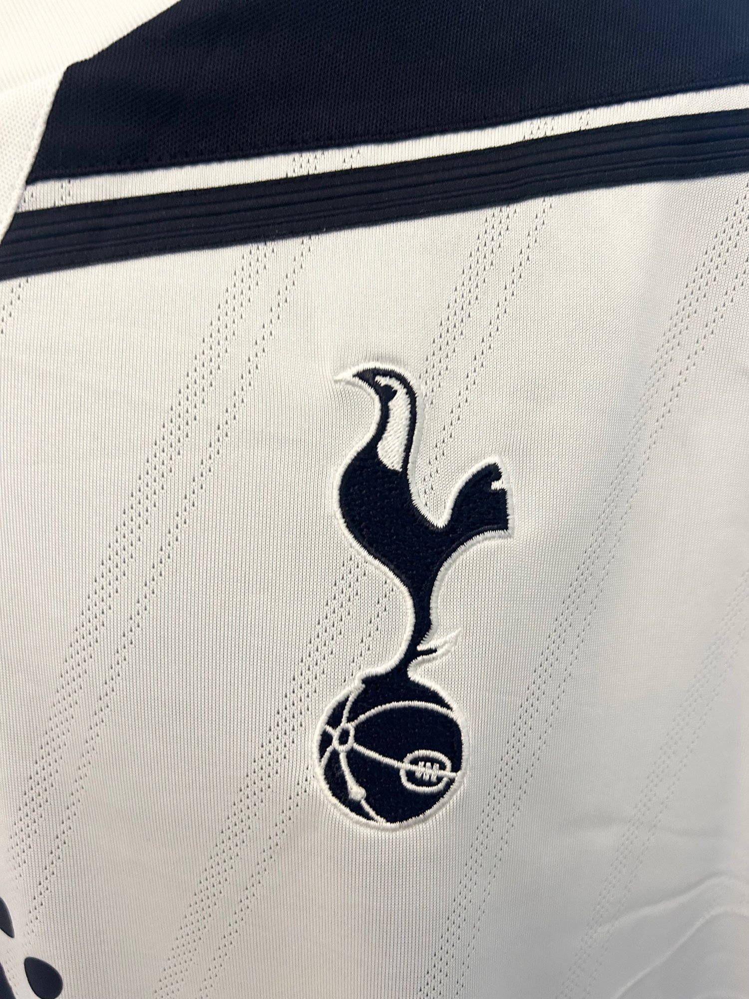 Image of Tottenham Hotspur “MODRIĆ 14” 2010/11 Long Sleeve Home Shirt + PL patches (XL)