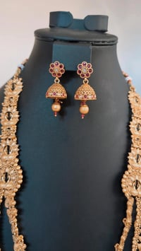 Image 2 of Tem_7007-Temple Jewelry Necklace Set Featuring Goddess Laxmi