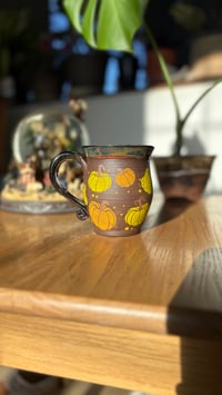 Image 4 of Pumpkin mug 03