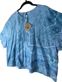 Image 5 of 3XL Crop Tee in Seaside Geode Ice Dye