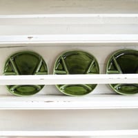 Image 1 of Assiette à fondue Longchamp verte ou jaune