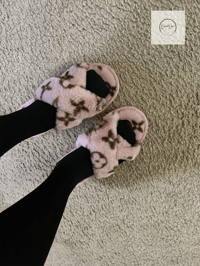 Image 2 of Kriss Kross Slippers (PINK)