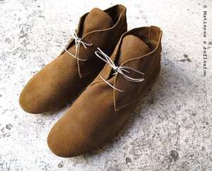 Image of <b>Anniel Desert Boots ________</b><br>Daim tabac<br><i>Tobacco suede</i>