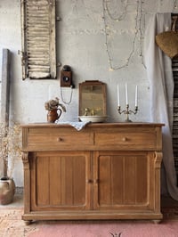 Image 15 of L’ancien meuble de toilette