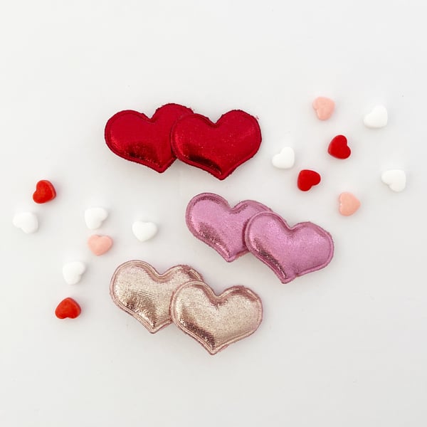 Image of Metallic Puffy Heart Clip