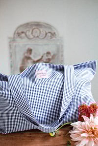 Image 9 of Tote bag [Vichy bleu foncé]