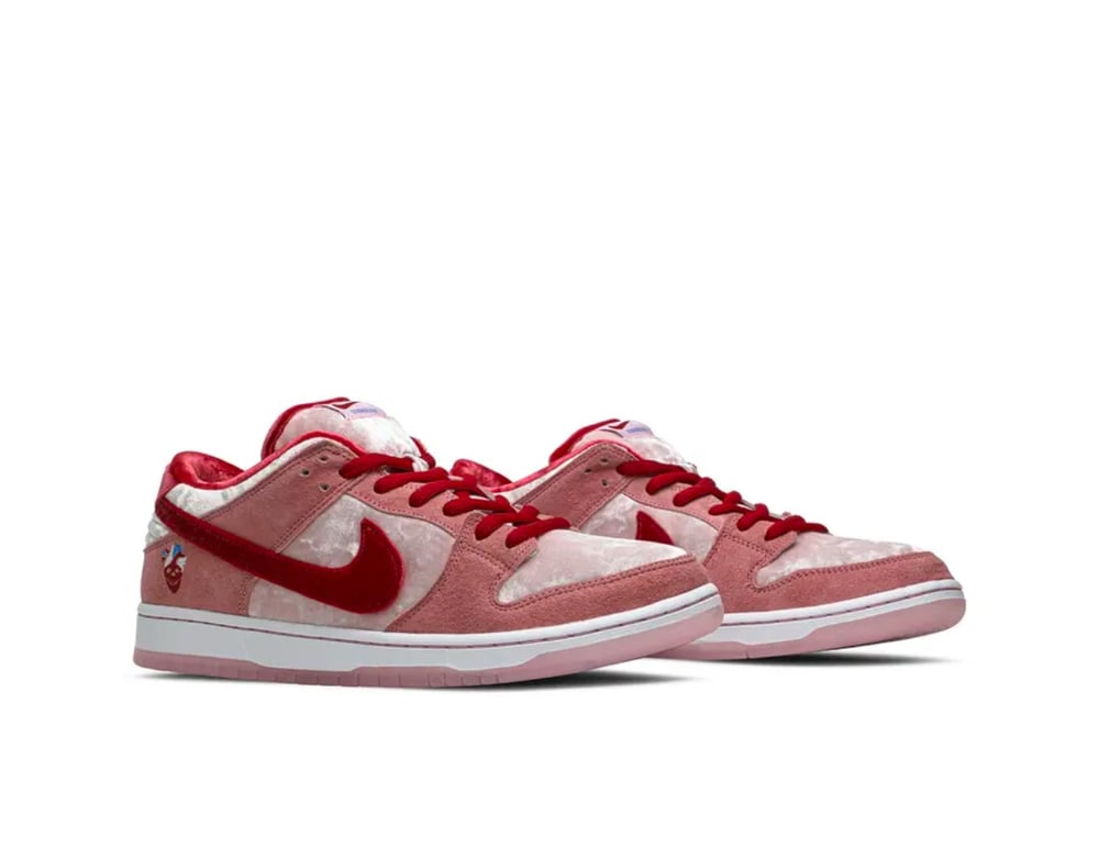 StrangeLove x Dunk Low SB 'Valentine's Day'