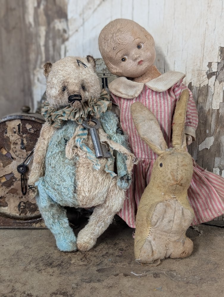 Image of  7" -Vintage Old Primitive CReAM & BluE Teddy Bear   by Whendi's Bears