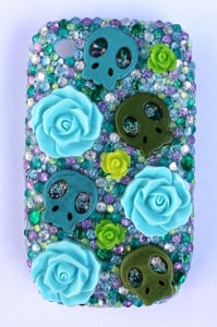 Image of Skull Roses Blackberry Curve Case