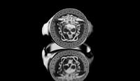 Image 1 of “MEDUSA KILLER” ring in .925 silver