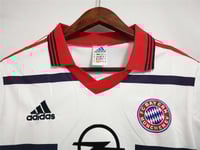 Image 3 of Bayern Munich 98/01 Retro Away Jersey