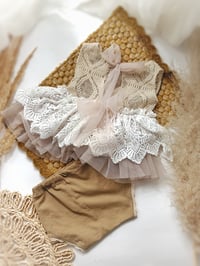 Image 4 of Photoshoot Set for Sitter baby girl - Selena - age 9-12 months (beige and off white)