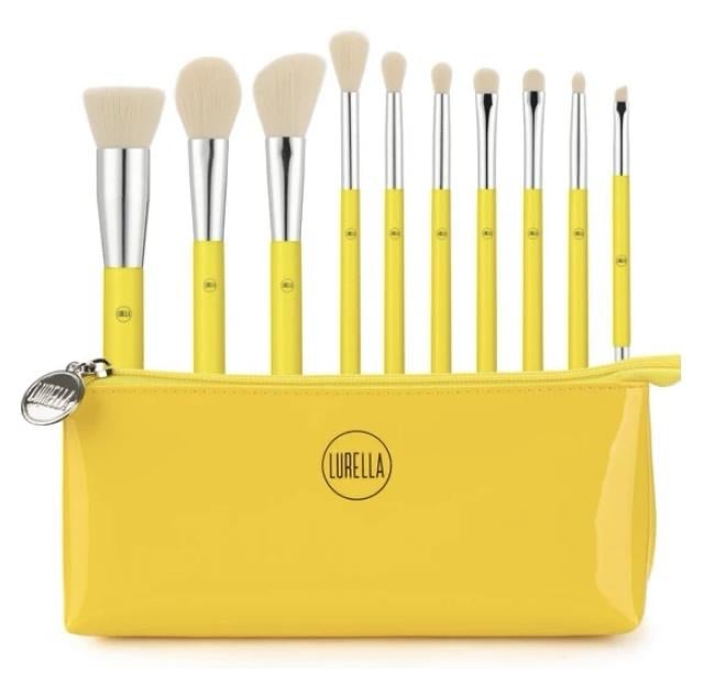 Image of Makeup brushes 