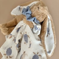 Image 3 of DOUDOU ET SON LANGE MOTIF TORTUE