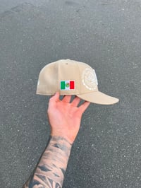 Image 2 of TAN ESTADOS UNIDOS MEXICANOS LOS ANGELES DODGERS CUSTOM FITTED CAP