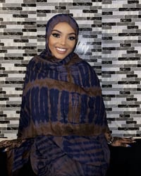 Image 2 of East Meets West Baati Set