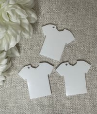 Image 2 of Acrylic T-Shirt Keyring