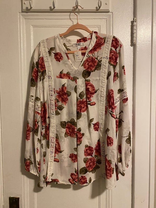 Image of Spring/Summer Clothing - 1XL