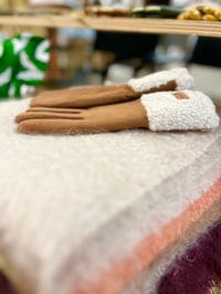 Image 2 of GANTS fourrure