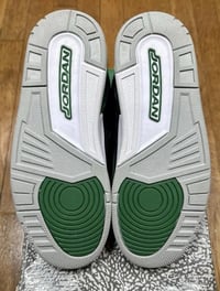 Image 4 of Jordan 3 Retro Pine Green Size 9.5