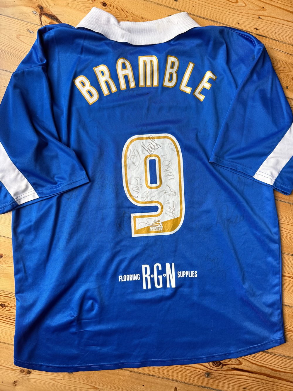 Player issue 2006/07 TFG prototype home shirt