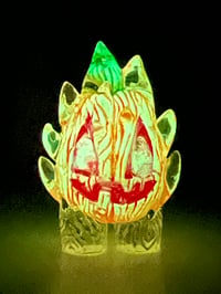 Image 3 of GID Pumpkin Head1 2022 Spark